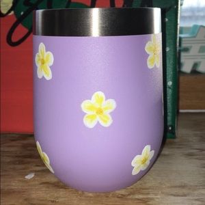 hand painted tumblr with transportable lid